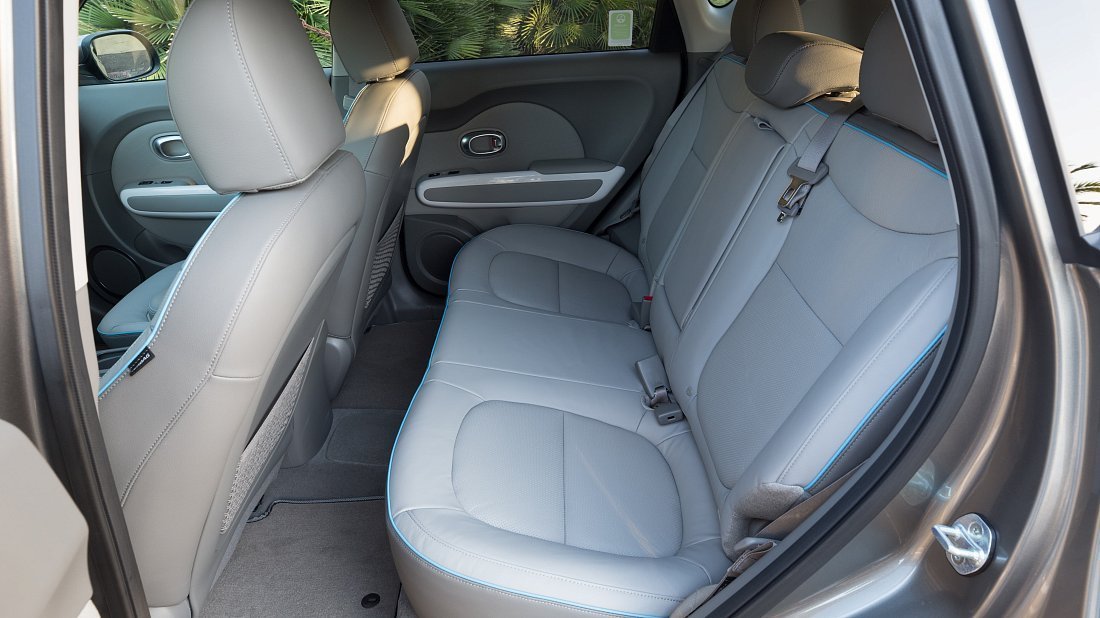 Kia Soul EV (2017-2019) rear seats, back seats, passenger seats, legroom, headroom, interior