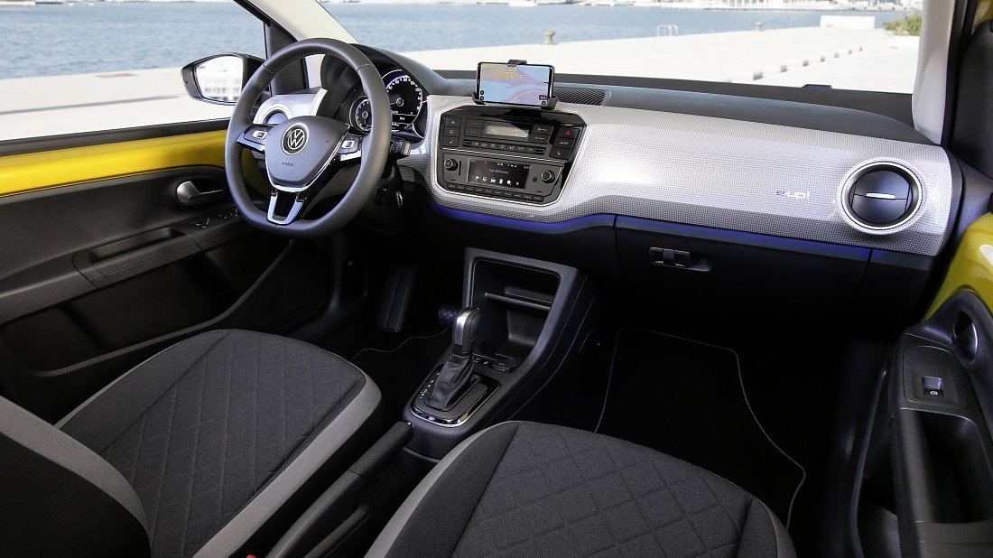 Volkswagen e-Up! 36.8 kWh (2020-2023) interior, front seat, driver seat, dashboard, steering wheel, infotainment, cockpit