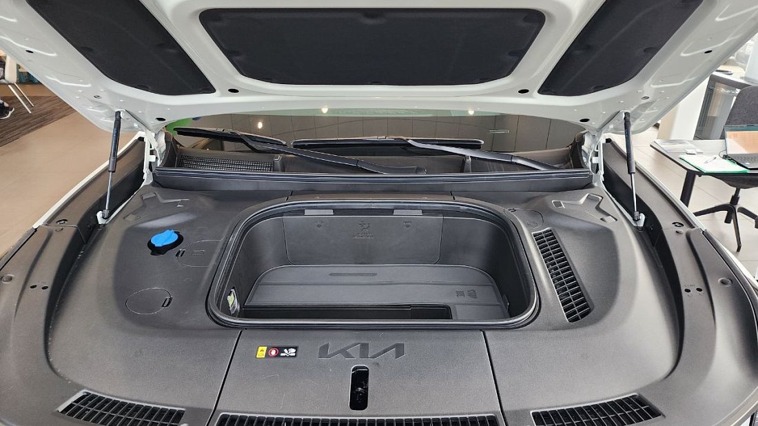 Kia EV9 GT (2025-…) frunk, front trunk, under hood, storage, cargo, capacity, bonus space