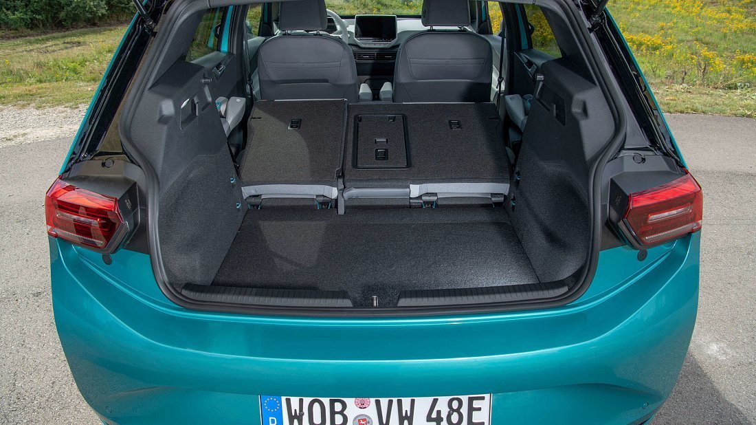 Volkswagen ID.3 1st Edition (2019-2021) folded trunk photo, boot, expanded, folded seats, maximum volume, max cargo, max capacity, max storage