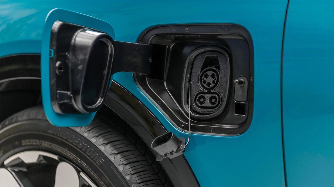 Honda Prologue AWD (2024-2025) charge port USA, charging, inlet, plug, connector