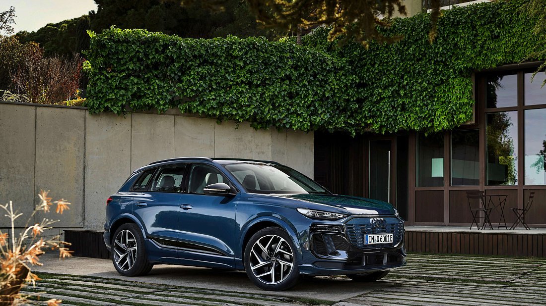 Audi Q6 e-tron (2024-…) front view, front quarter, diagonal, exterior