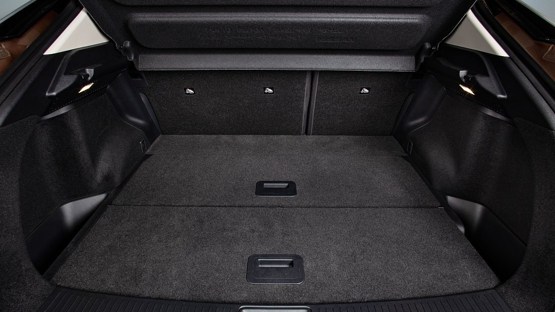 Nissan Ariya 63 kWh FWD (2021-…) trunk, boot, seats up, seats upright, cargo space, cargo volume, cargo capacity, storage