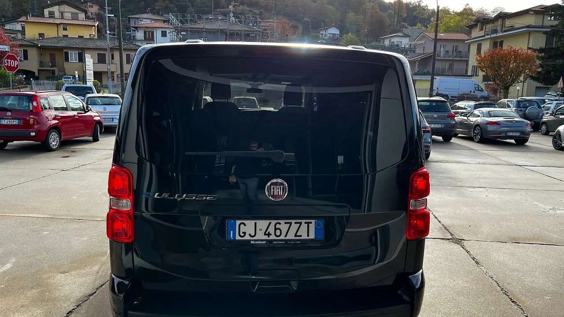 Fiat E-Ulysse L3 50 kWh (2022-2024) rear view, taillights, trunk, spoiler, badge, bumper, exterior