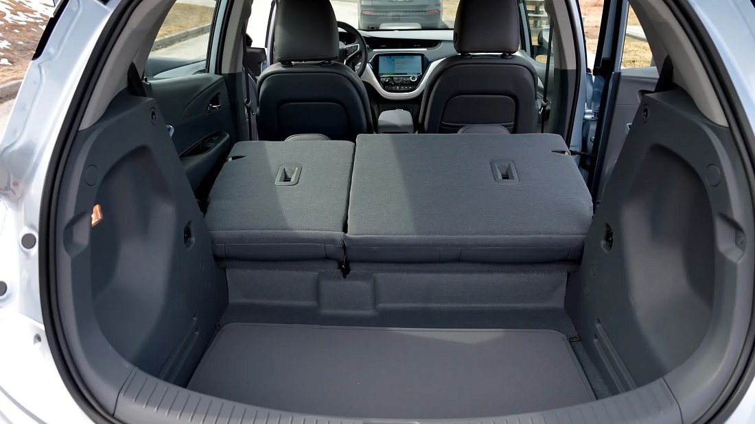 Opel Ampera-e Gen 1 (2016-2021) trunk, boot, expanded, folded seats, maximum volume, max cargo, max capacity, max storage