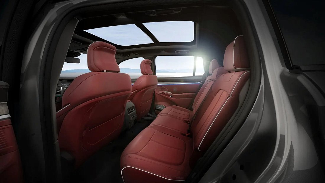 Jeep Wagoneer S (2024-…) rear seats, back seats, passenger seats, legroom, headroom, interior