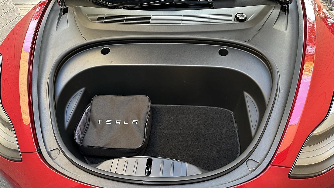 Tesla Model 3 Performance (2018-2024) frunk, front trunk, under hood, storage, cargo, capacity, bonus space