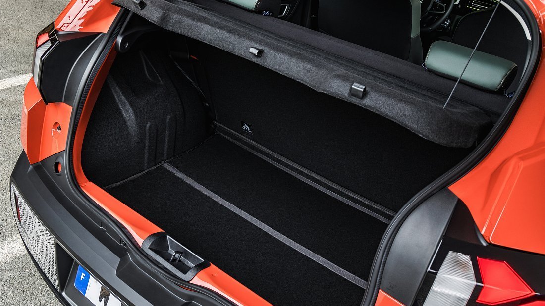 Dacia Spring Electric 45 (2024-…) trunk, boot, seats up, seats upright, cargo space, cargo volume, cargo capacity, storage