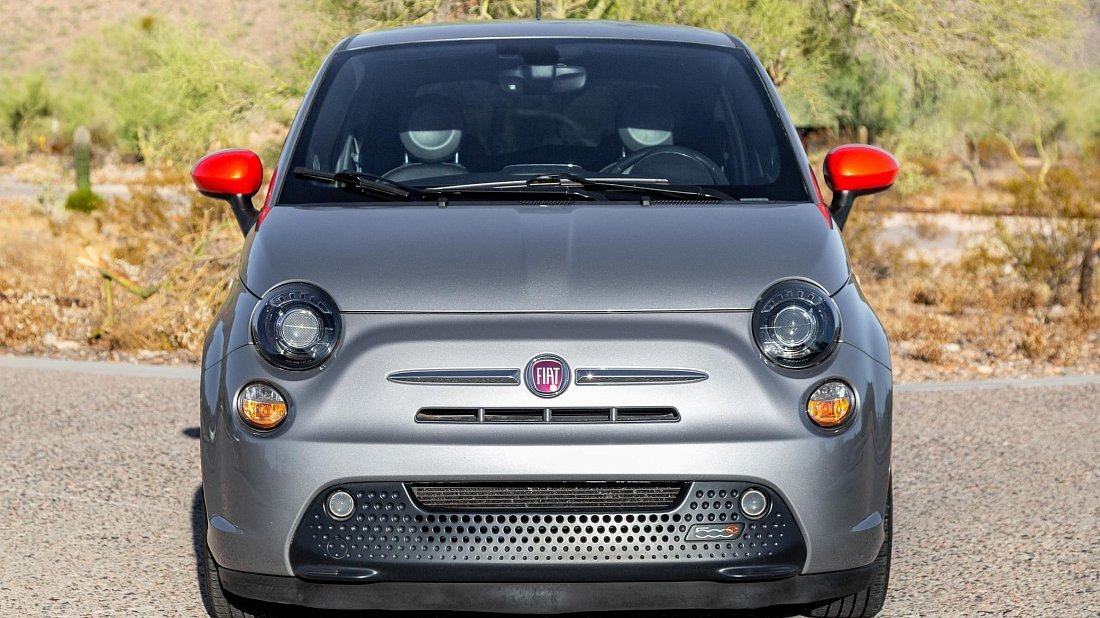 Fiat 500e Hatchback 24 kWh (2013-2019) front fascia photo, grille, headlights, bumper, exterior