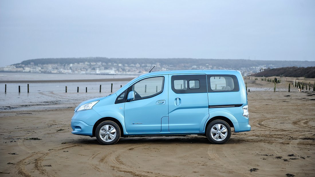 Nissan e-NV200 Evalia 24 kWh (2014-2018) side profile, silhouette, doors, wheels, exterior
