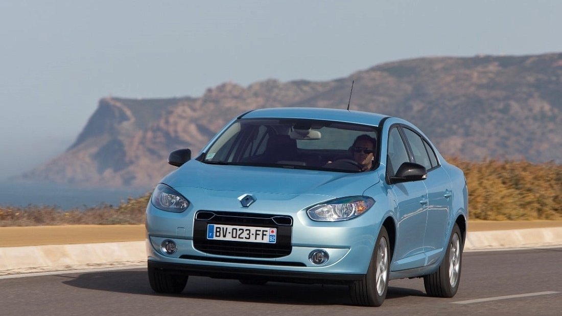 Renault Fluence Z.E. (2011-2014) front fascia, grille, headlights, bumper, exterior