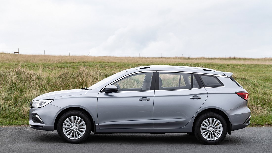 MG MG5 Electric Long Range (2020-2021) side profile, silhouette, doors, wheels, exterior