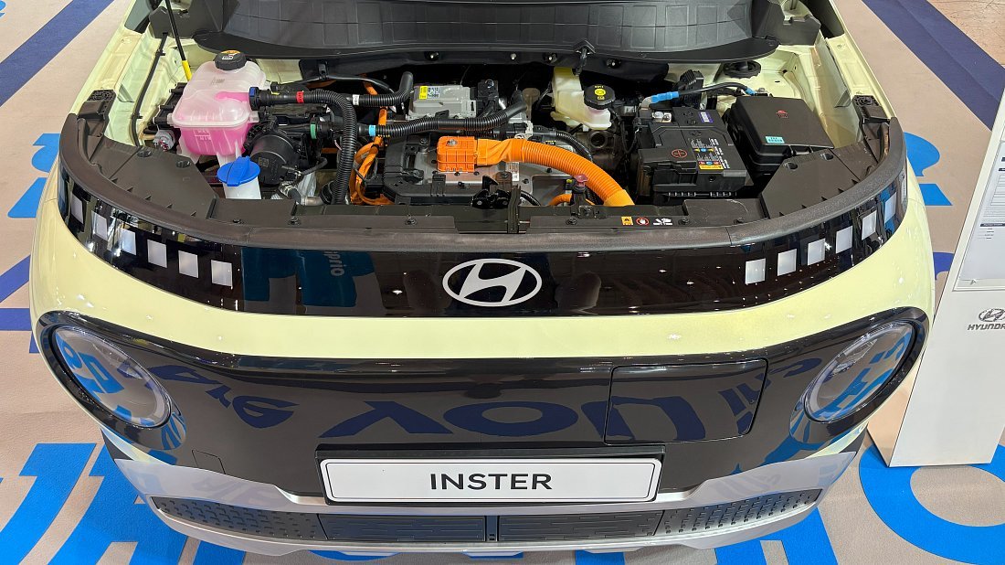 Hyundai Casper (Inster) Electric Standard Range (2024-...) frunk, front trunk, under hood, storage, cargo, capacity, bonus space