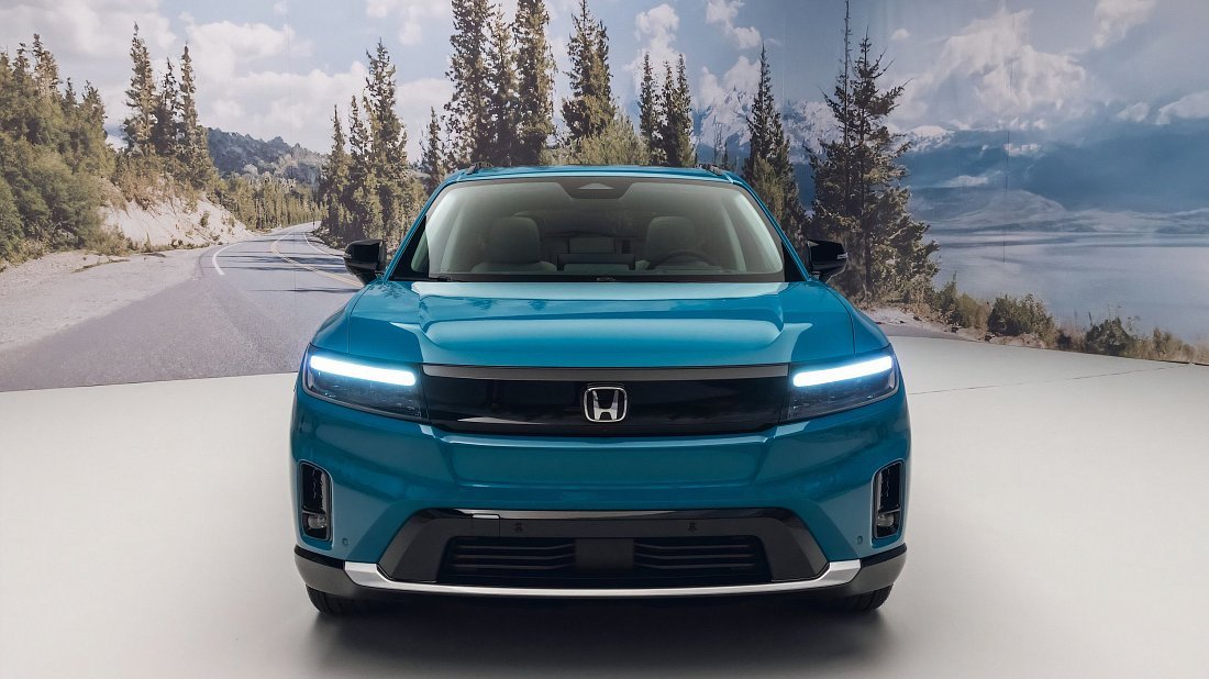Honda Prologue FWD (2025-...) front fascia, grille, headlights, bumper, exterior