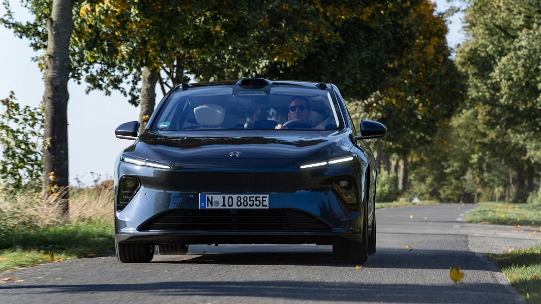 NIO ET7 Long Range (2022-…) front fascia photo, grille, headlights, bumper, exterior