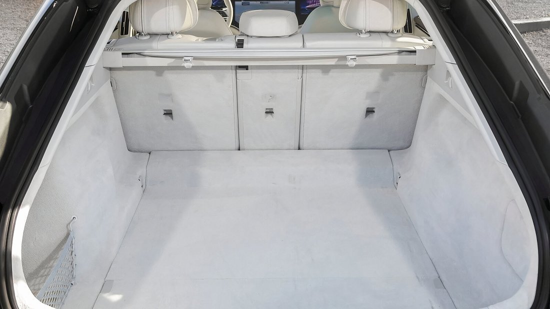 Mercedes EQS 500 4MATIC (2024-…) trunk, boot, seats up, seats upright, cargo space, cargo volume, cargo capacity, storage