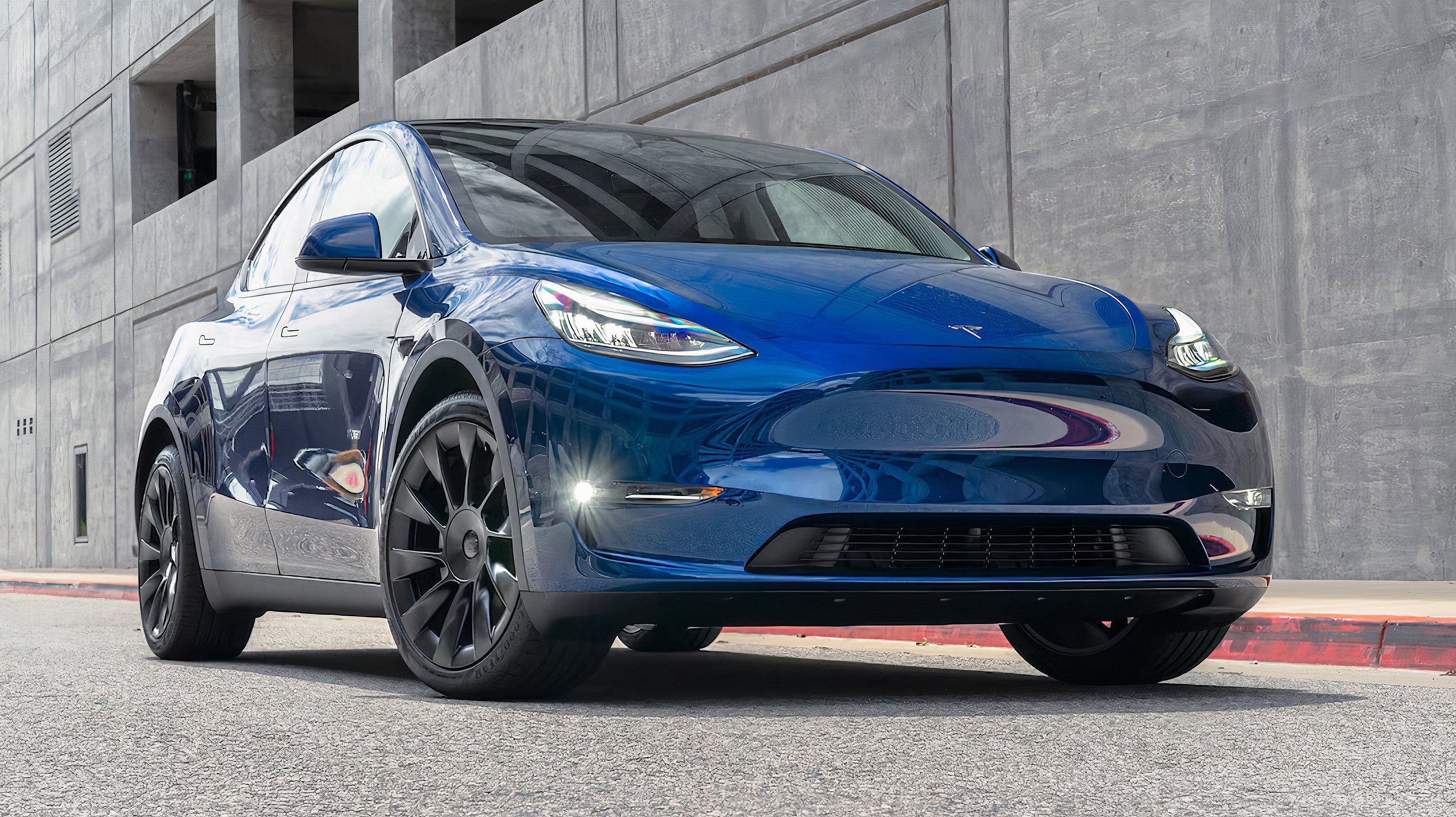 Tesla Model Overview Tesla Model Y Long Range RWD 2025 - Electric SUV Global Overview ...