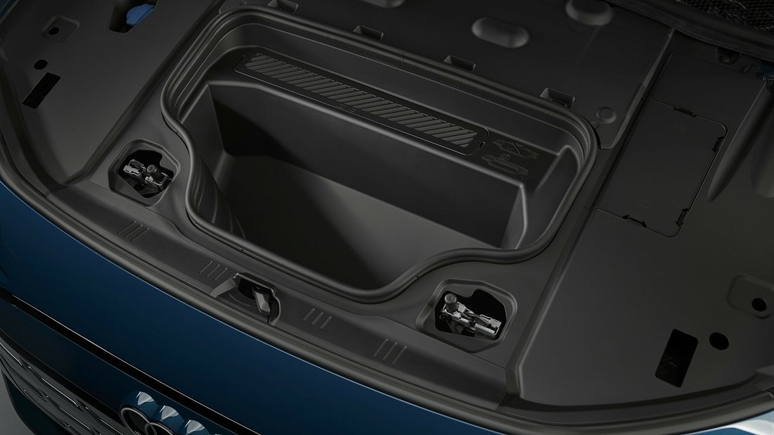 Audi S6 Avant e-tron (2024-…) frunk, front trunk, under hood, storage, cargo, capacity, bonus space