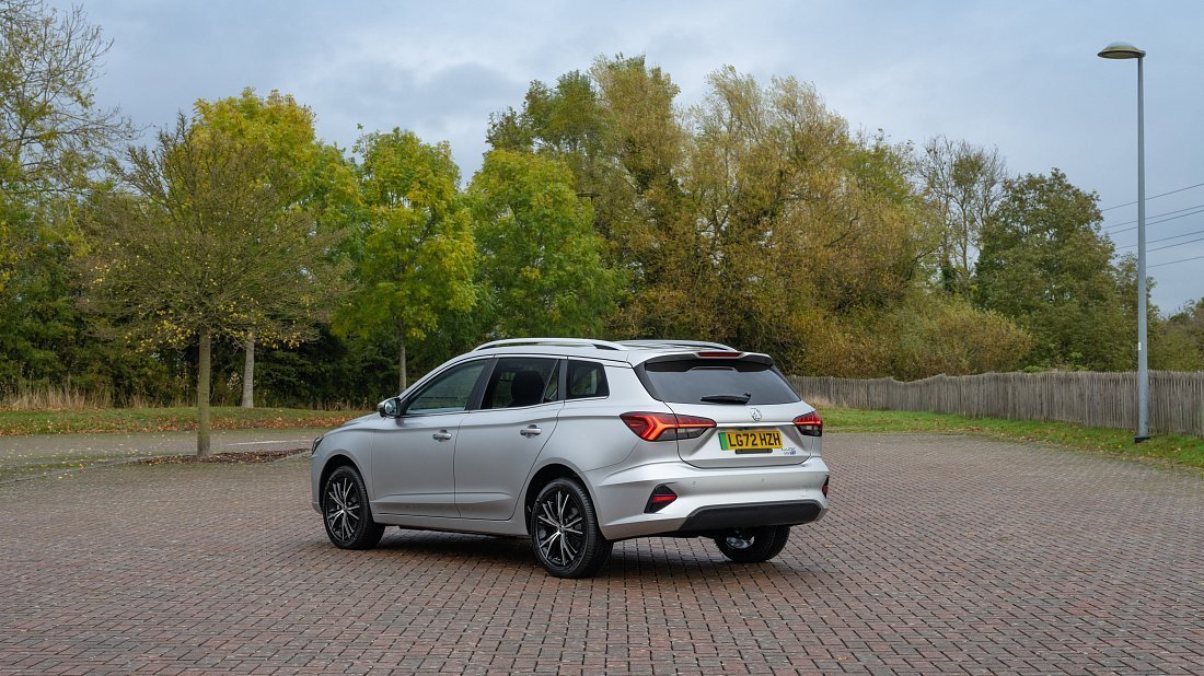MG MG5 Electric Long Range (2022-…) rear quarter, three-quarter view, diagonal, exterior