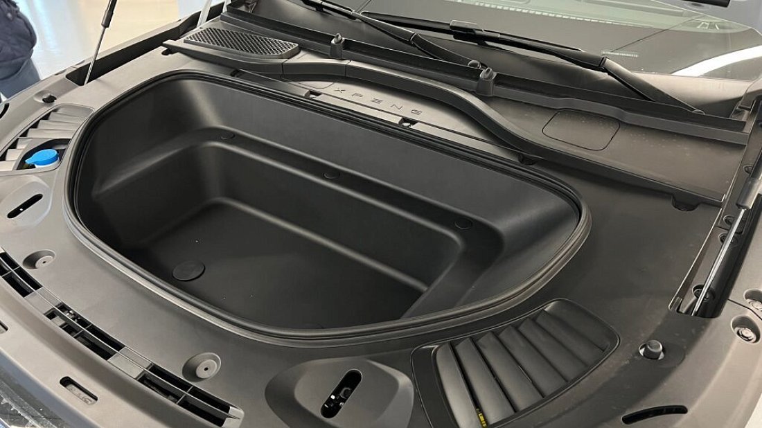 XPENG G9 RWD Long Range (2023-…) frunk, front trunk, under hood, storage, cargo, capacity, bonus space