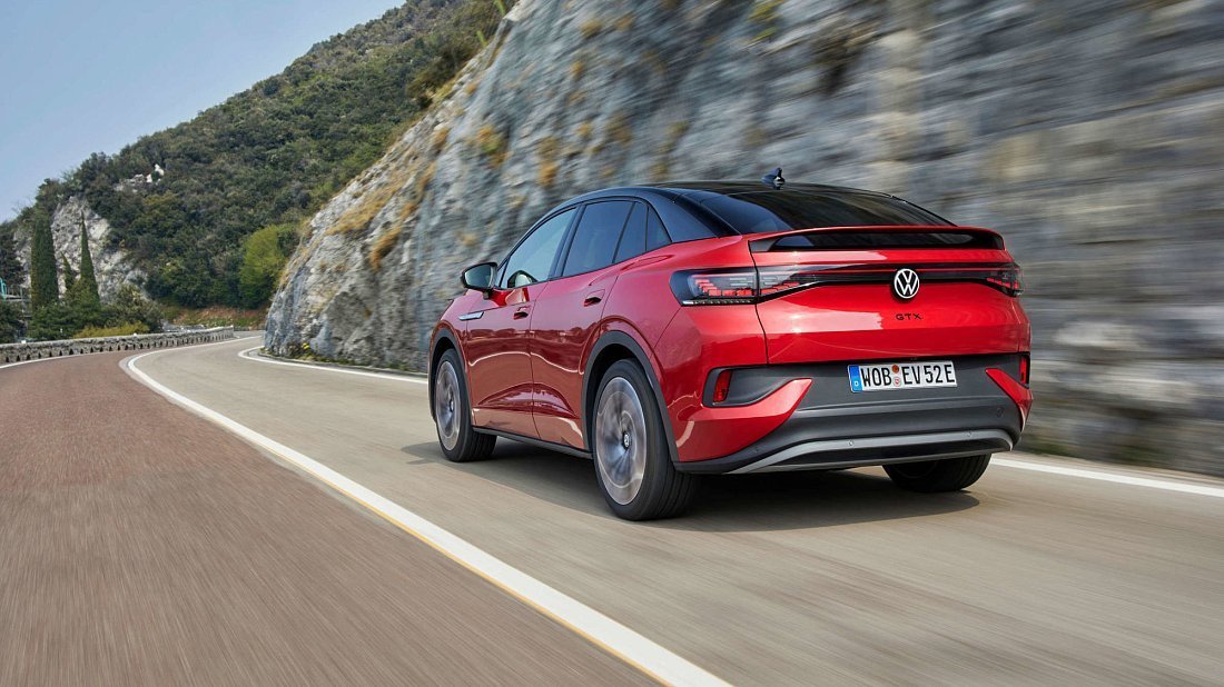 Volkswagen ID.5 GTX (2022-2023) rear quarter photo, three-quarter view, diagonal, exterior