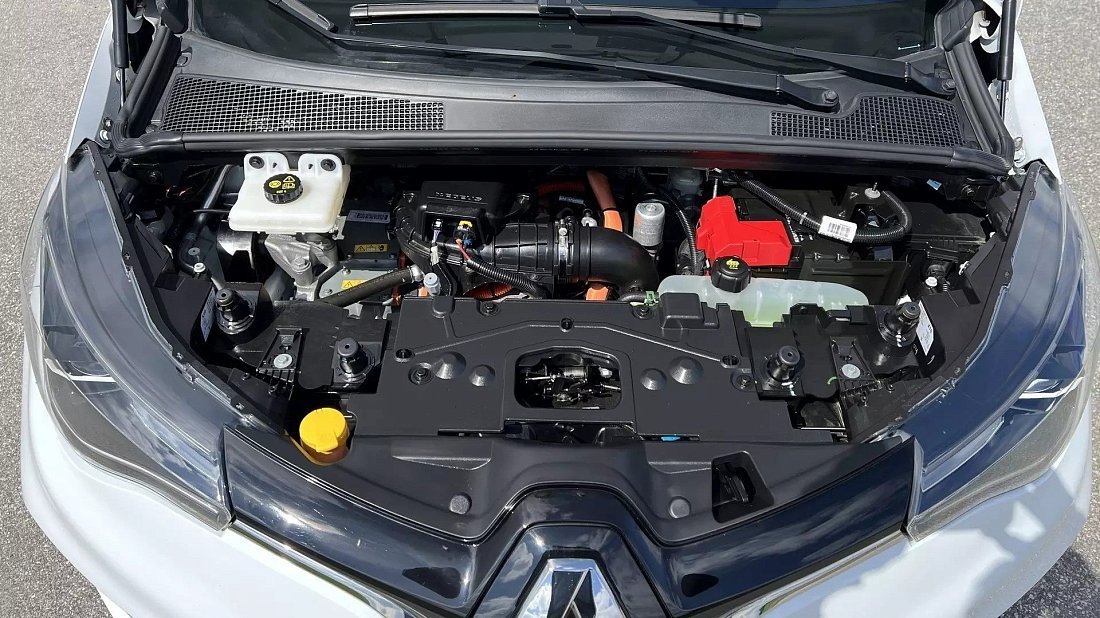 Renault Zoe Z.E. 50 R135 (2019-2024) frunk, front trunk, under hood, storage, cargo, capacity, bonus space