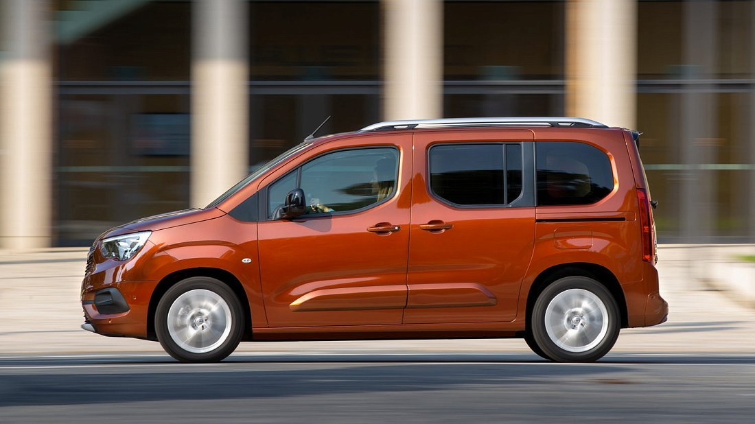 Opel Combo Electric Life 50 kWh (2021-2024) side profile, silhouette, doors, wheels, exterior