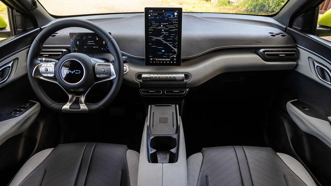 BYD Dolphin Surf Comfort (2025-…) interior, front seat, driver seat, dashboard, steering wheel, infotainment, cockpit