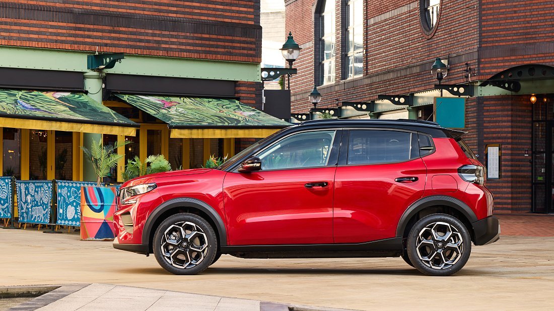 Citroën e-C3 Urban Range (2025-…) side profile photo, silhouette, doors, wheels, exterior