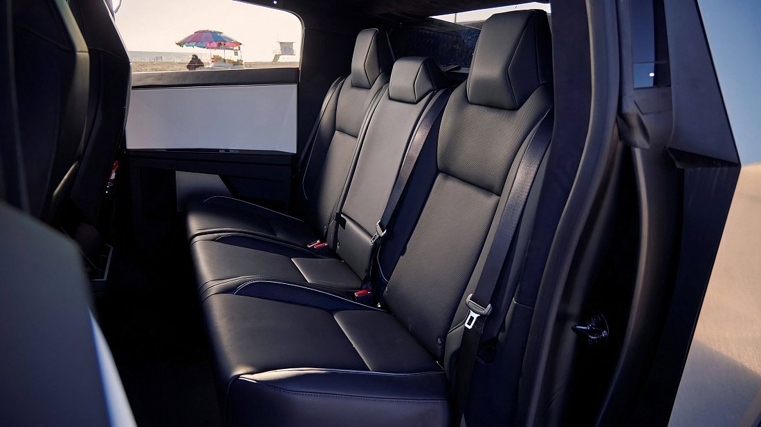 Tesla Cybertruck All-Wheel Drive (2023-…) rear seats, back seats, passenger seats, legroom, headroom, interior