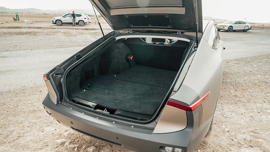 Lightyear 0 (2022-2023) trunk photo, boot, seats up, seats upright, cargo space, cargo volume, cargo capacity, storage