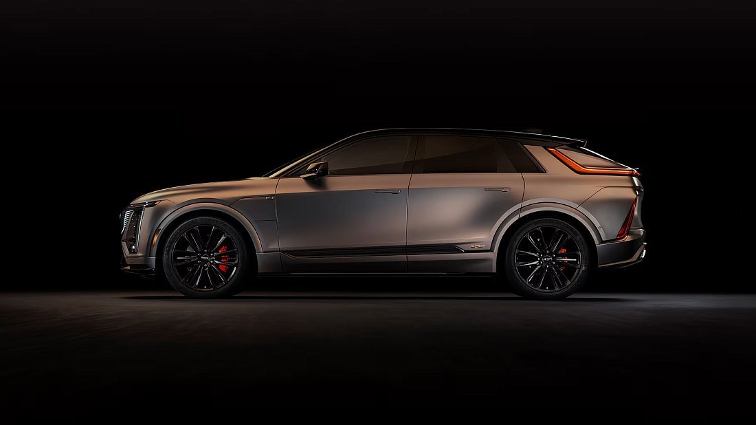 Cadillac Lyriq V (2025-…) side profile, silhouette, doors, wheels, exterior