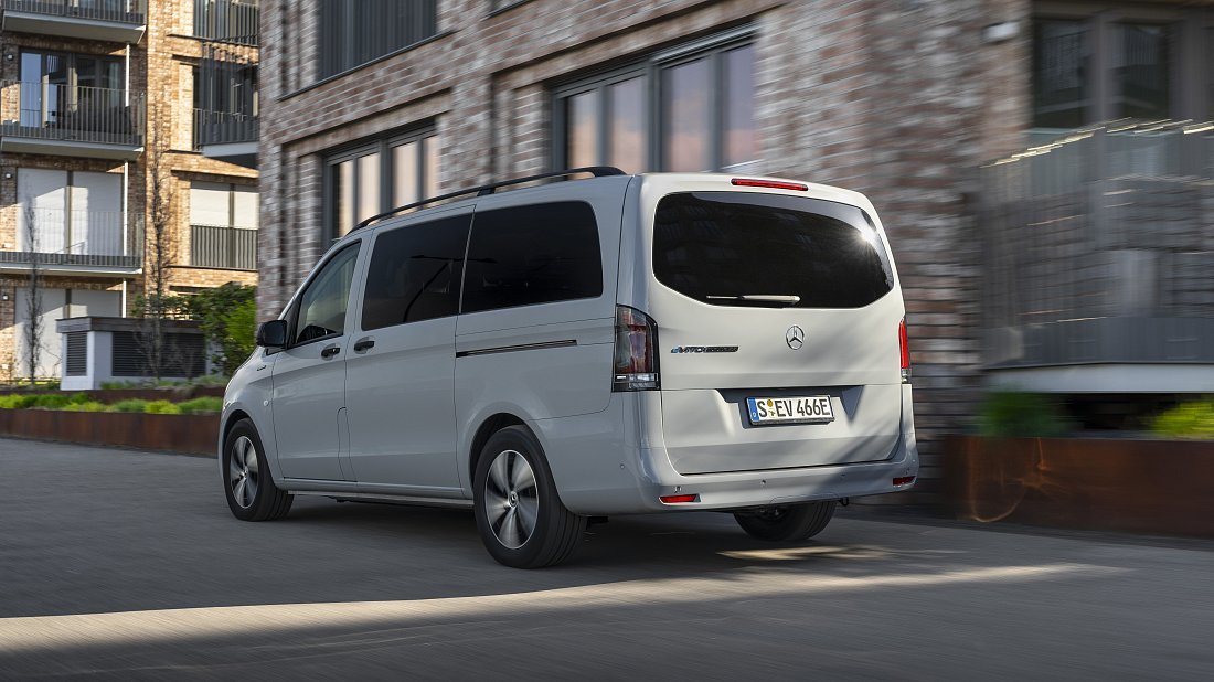 Mercedes eVito Tourer Extra-Long 60 kWh (2024-...) rear view, taillights, trunk, spoiler, badge, bumper, exterior