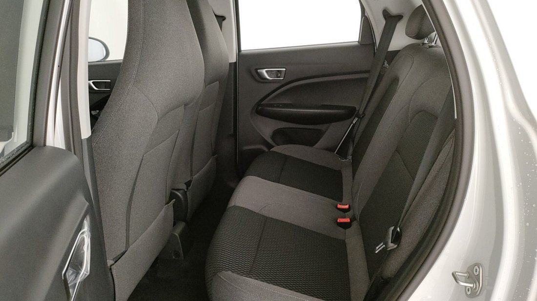 Leapmotor T03 (2024-..) rear seats photo, back seats, passenger seats, legroom, headroom, interior