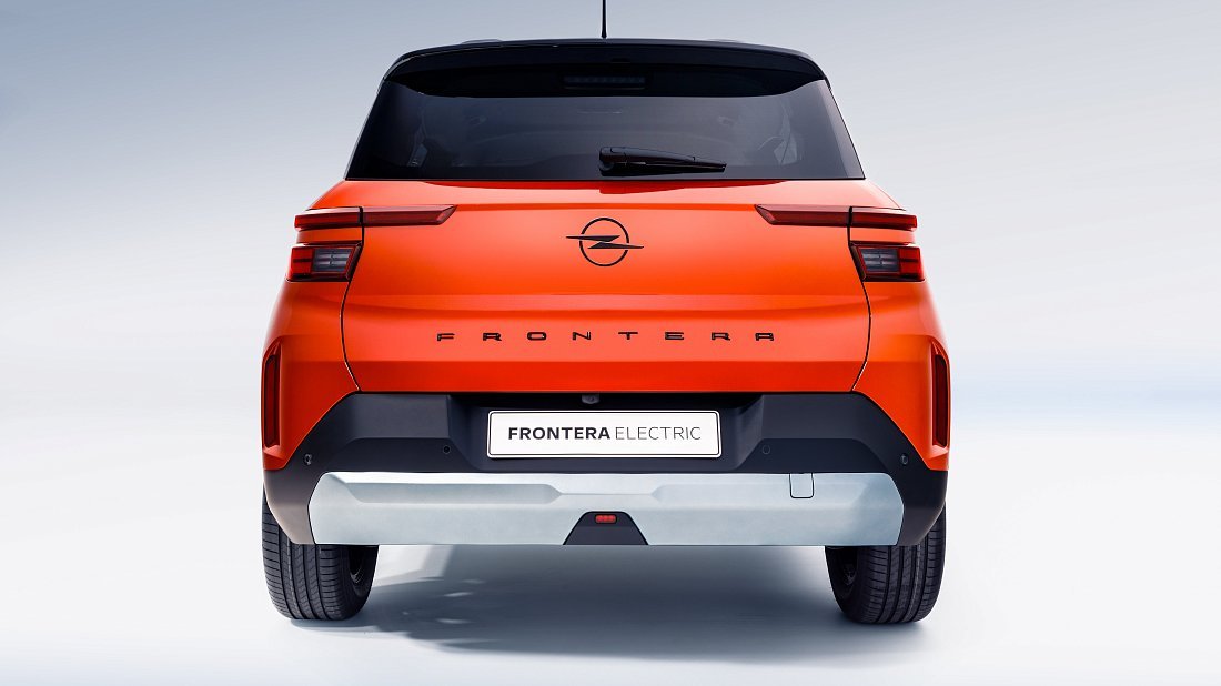 Opel Frontera Electric 54 kWh (2025-…) rear view photo, taillights, trunk, spoiler, badge, bumper, exterior