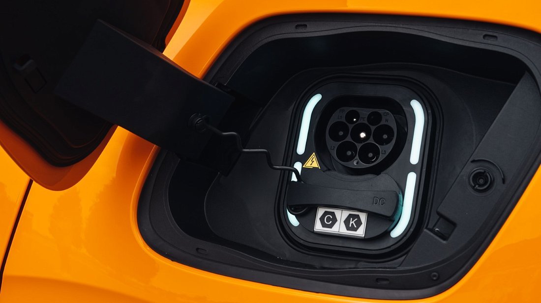 MG MGS5 EV 64 kWh (2025-...) charge port Europe photo, charging, inlet, plug, connector