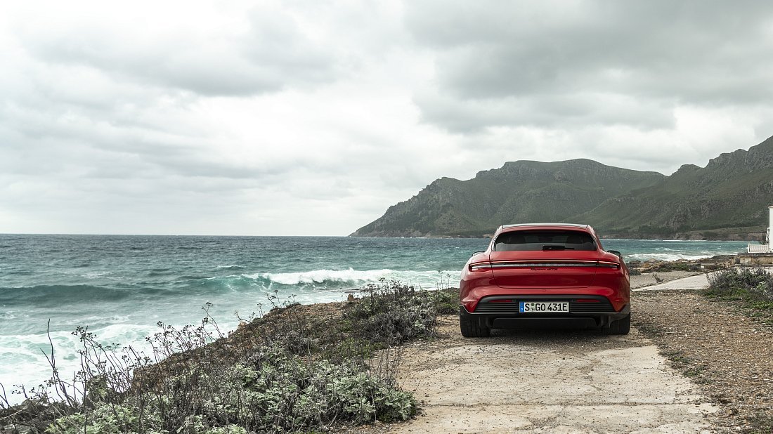 Porsche Taycan GTS Sport Turismo (2022-2024) rear view photo, taillights, trunk, spoiler, badge, bumper, exterior
