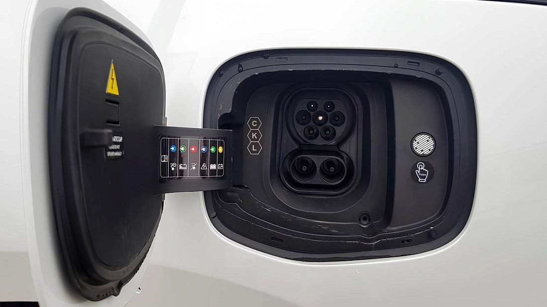 Zeekr 001 Performance AWD (2023-…) charge port Europe, charging, inlet, plug, connector