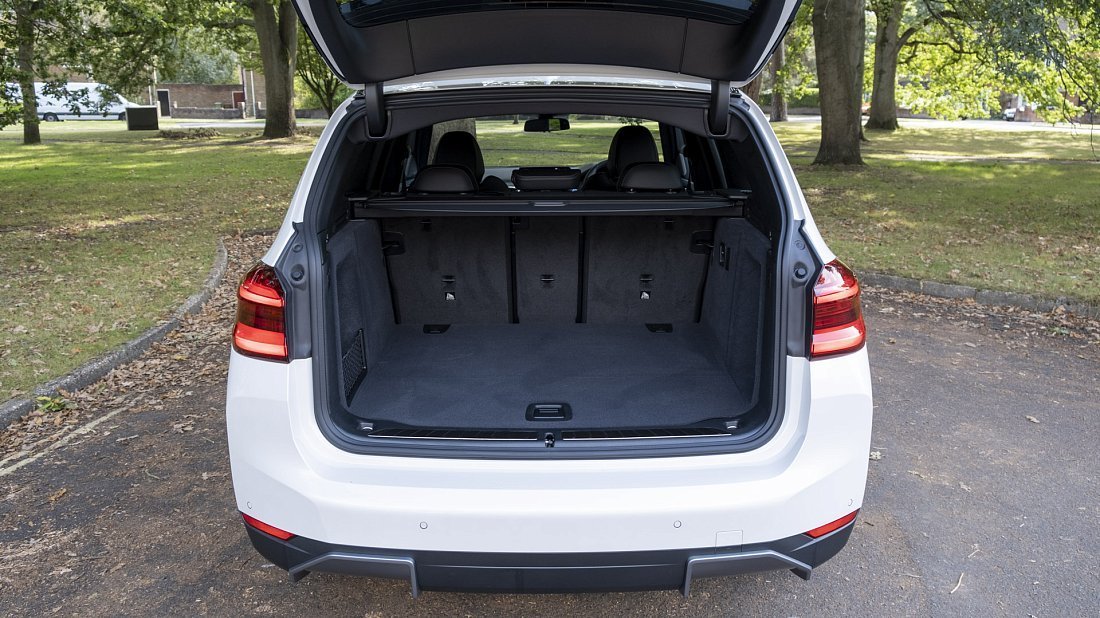 BMW iX3 Gen 1 (2020-2021) trunk, boot, seats up, seats upright, cargo space, cargo volume, cargo capacity, storage