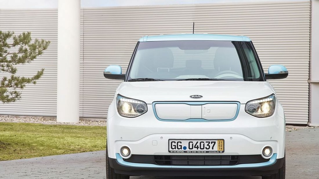 Kia Soul EV (2014-2017) front fascia, grille, headlights, bumper, exterior