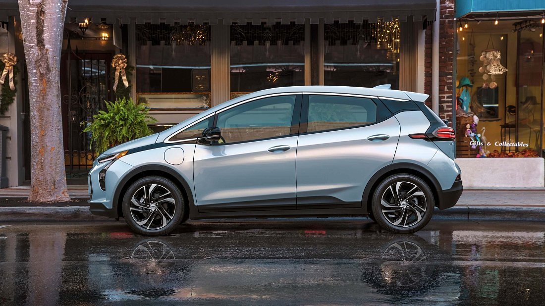 Chevrolet Bolt EV Gen 3 (2022-2023) side profile, silhouette, doors, wheels, exterior