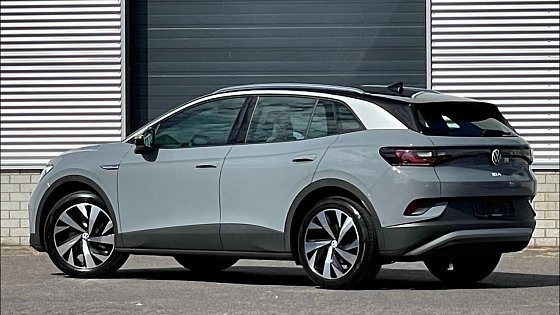Video: Volkswagen NEW ID4 PRO 2022 in 4K Moonstone Grey 20 inch Drammen walk arond &amp; detail inside