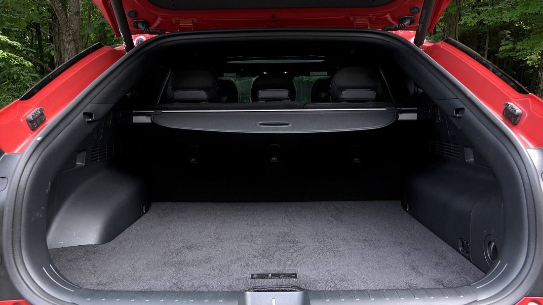 Kia EV6 GT (2022-2024) trunk photo, boot, seats up, seats upright, cargo space, cargo volume, cargo capacity, storage
