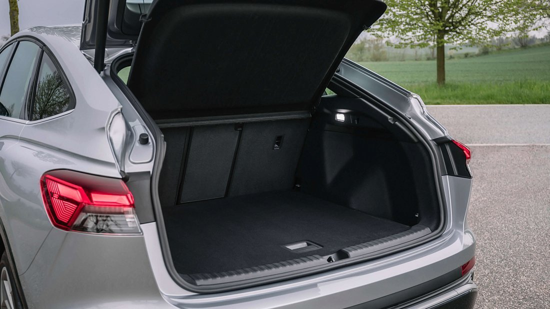 Audi Q4 Sportback e-tron 35 (2024-...) trunk, boot, seats up, seats upright, cargo space, cargo volume, cargo capacity, storage