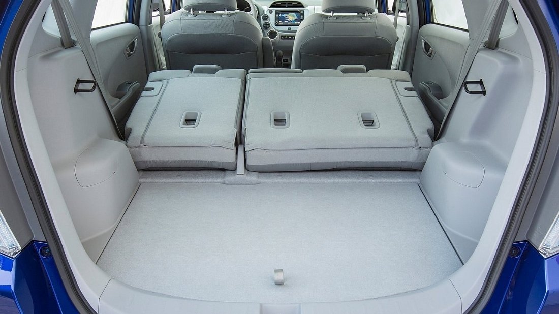 Honda Fit EV (2013-2015) folded trunk photo, boot, expanded, folded seats, maximum volume, max cargo, max capacity, max storage