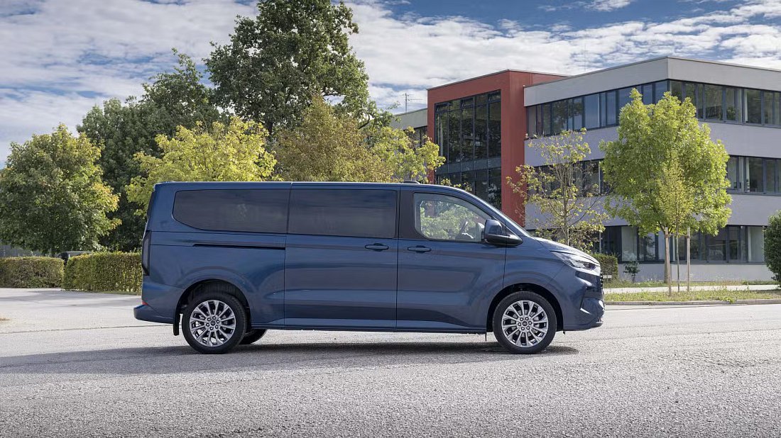 Ford e-Tourneo Custom L2 160 kW (2024-...) side profile, silhouette, doors, wheels, exterior
