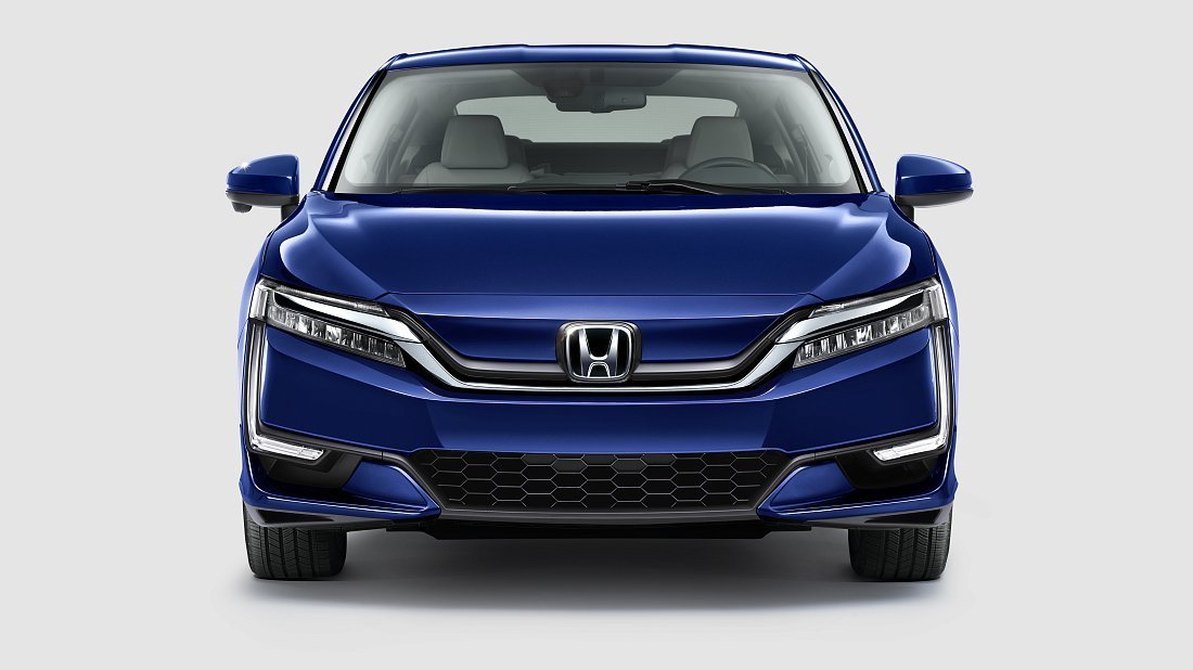Honda Clarity Electric (2017-2019) front fascia photo, grille, headlights, bumper, exterior
