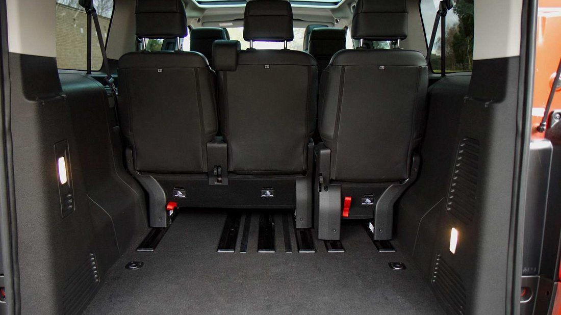 Opel Zafira Electric Life L 75 kWh (2021-2024) trunk, boot, seats up, seats upright, cargo space, cargo volume, cargo capacity, storage