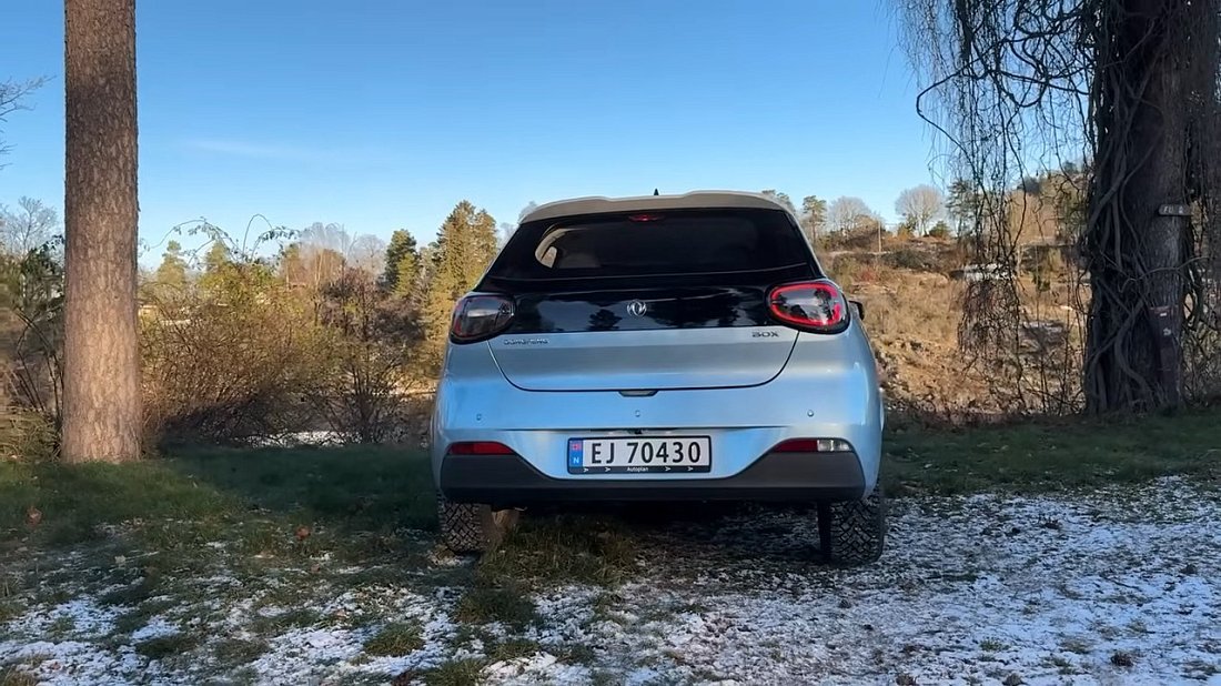 Dongfeng Box 42.3 kWh (2024-...) rear view, taillights, trunk, spoiler, badge, bumper, exterior