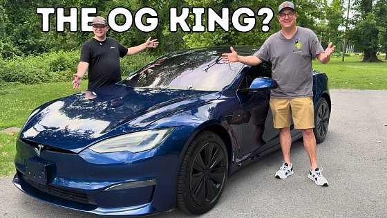 Video: This EV King Still Rules in 2025! 2021 Tesla Model S First Drive and Review